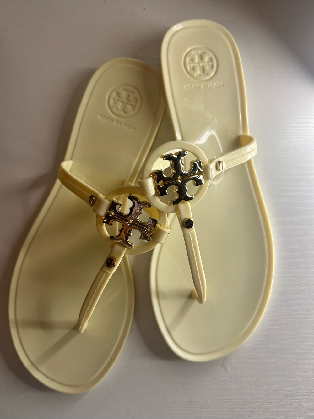Tory Burch Women's light yellow Mini Miller Jelly Thong Sandals